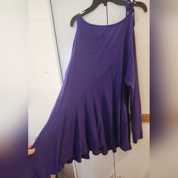 FREE PEOPLE. Size S/P.  Cold-Shoulder Purple Long-Sleeve Tunic Swing Dress. $18 - Picture 12 of 16